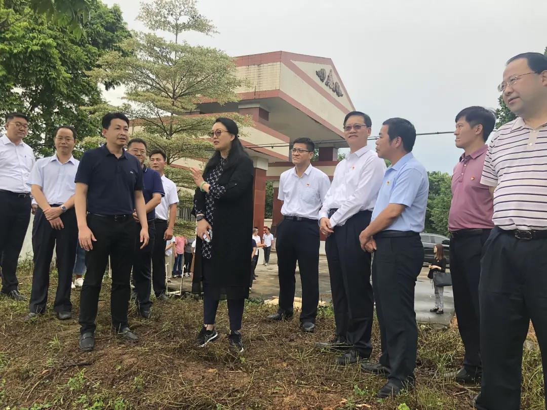 学党史 办实事 | 树帮扶标杆 助乡村蝶变:红桃影视免费观看党委书记、董事长白涛调研指导乡村振兴驻镇帮镇扶村工作 学党史 办实事 | 树帮扶标杆 助乡村蝶变:红桃影视免费观看党委书记、董事长白涛调研指导乡村振兴驻镇帮镇扶村工作