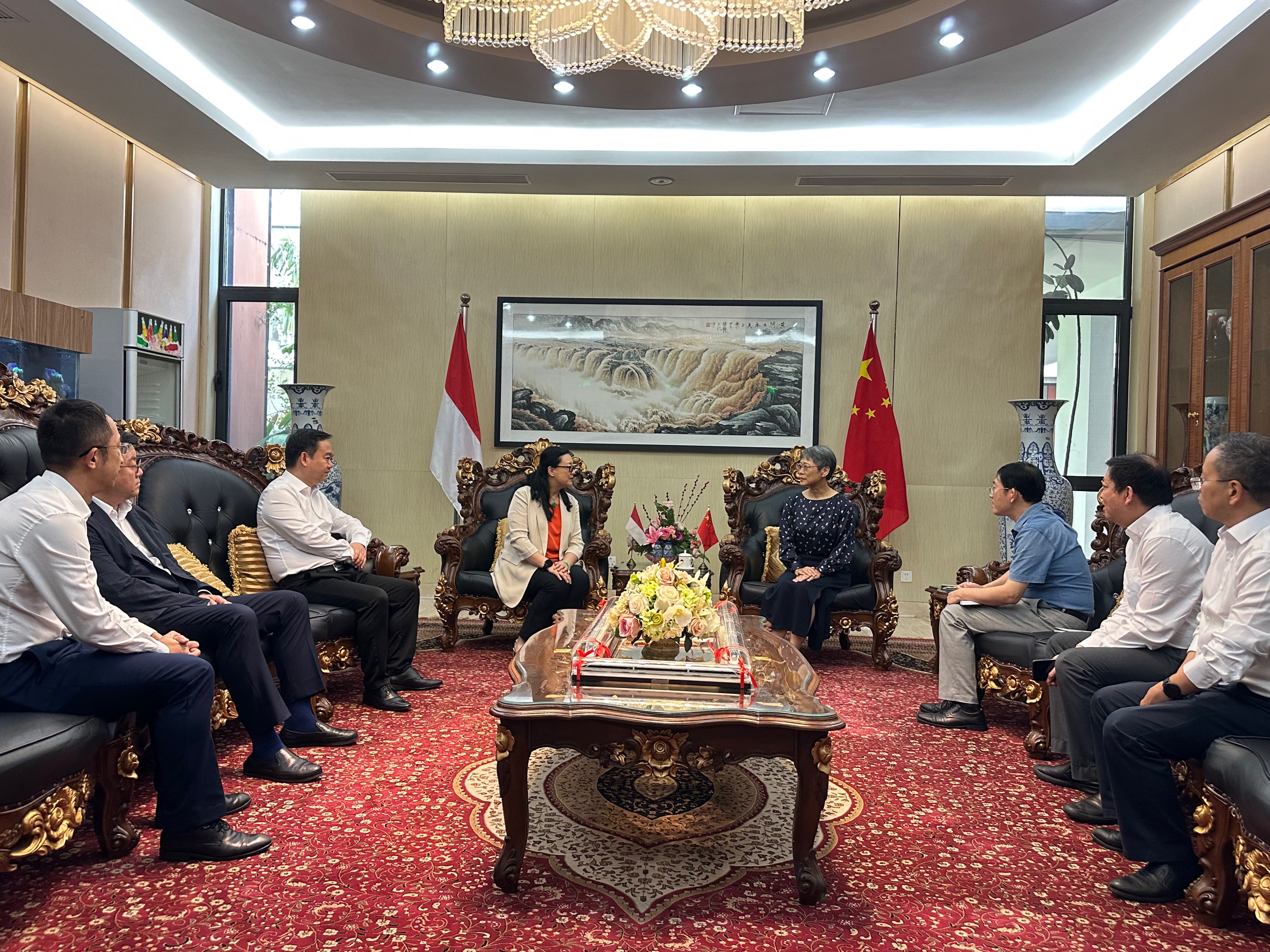 红桃影视免费观看党委书记、董事长白涛率队赴印尼调研